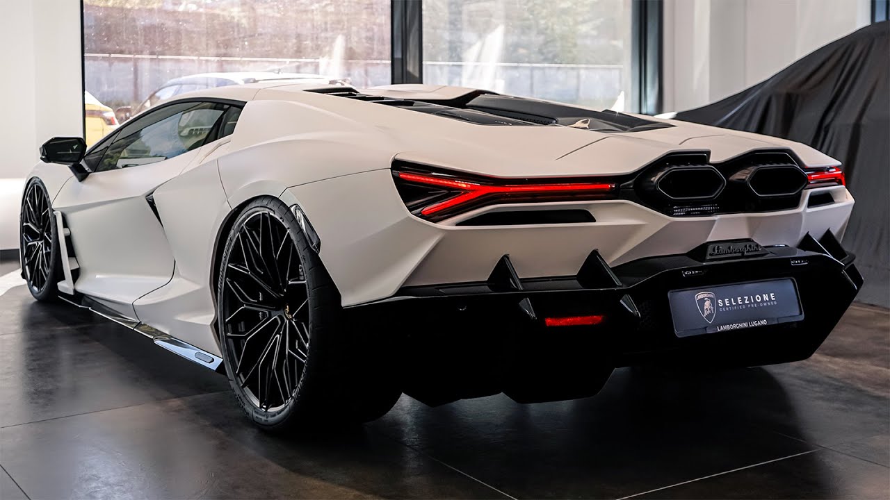 2026 Lamborghini Revuelto - Interior and Exterior Walkaround