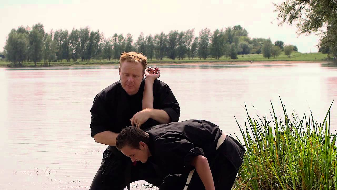 Zelf verdediging bij een pols greep