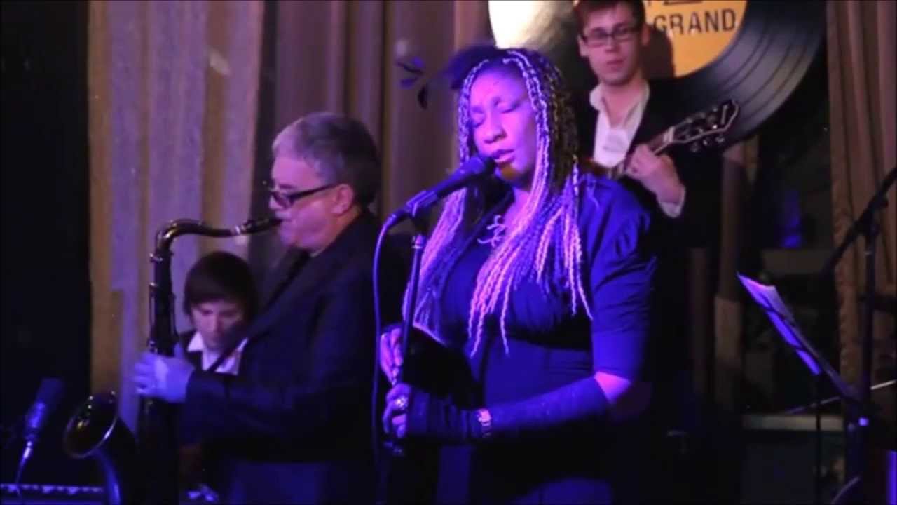 UK Jazz Singer Juliet Kelly - Live Performance