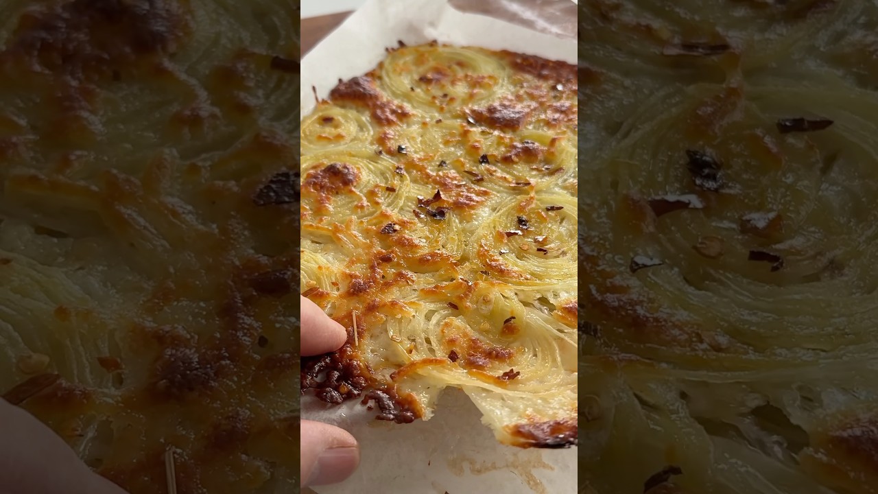 VIRAL 2-Ingredient Cheesy Onion Rings &ndash; SO Crispy & Delicious!