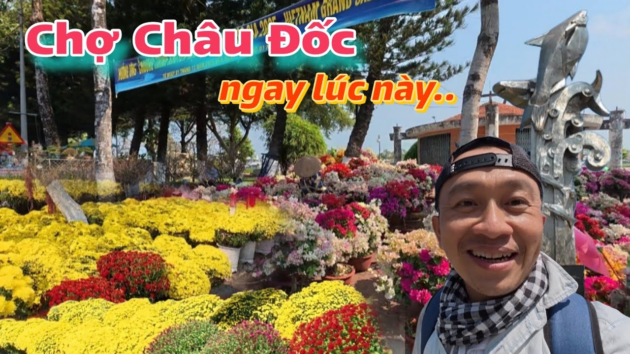 Những Hình Ảnh Bất Ngờ Chợ Châu Đốc Ngày Giáp Tết 2026 - Kỷ Lục Đường Hoa Xuân Dài Chưa Từng Thấy