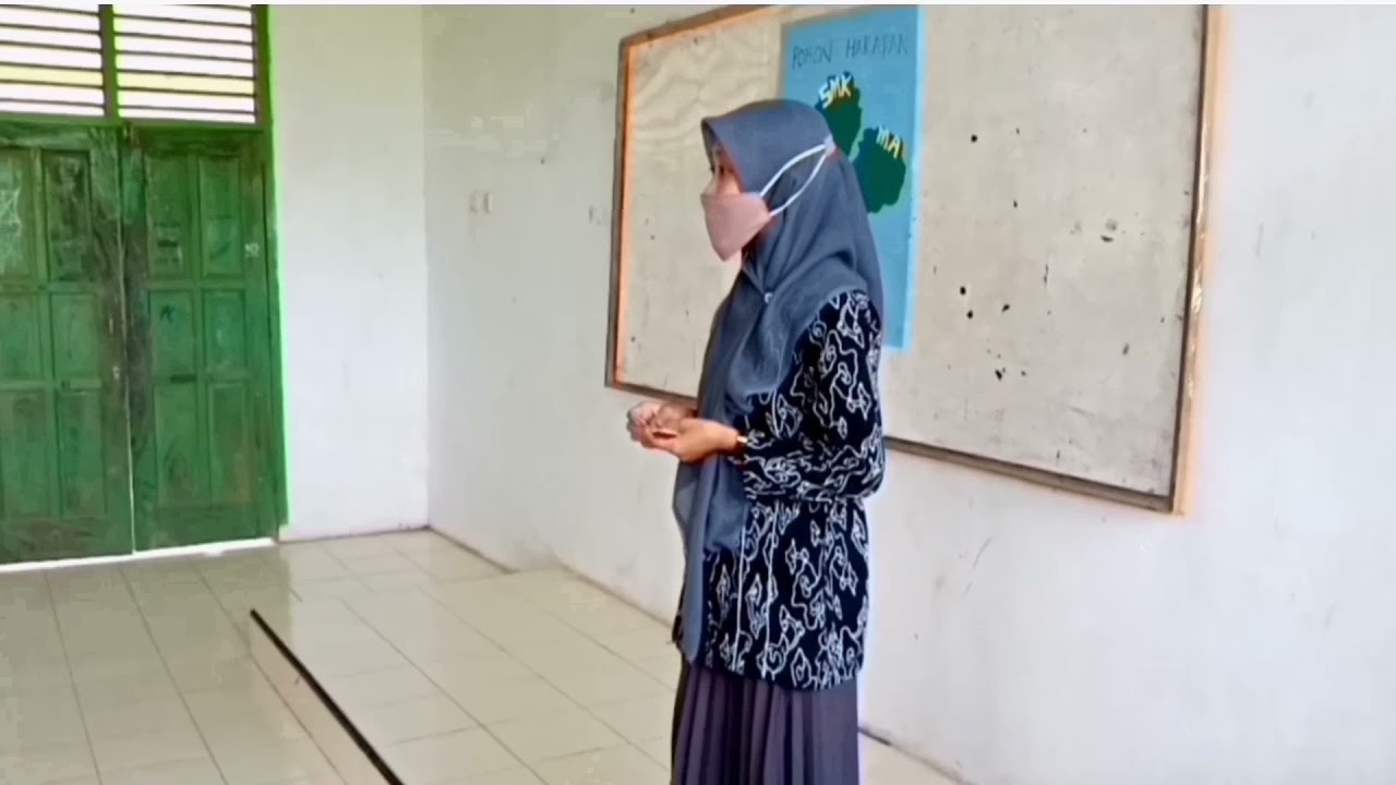 Bimbingan klasikal,media pohon harapan,study lanjut,by ibu Nurhayati guru BK SMP NU Losari Cirebon