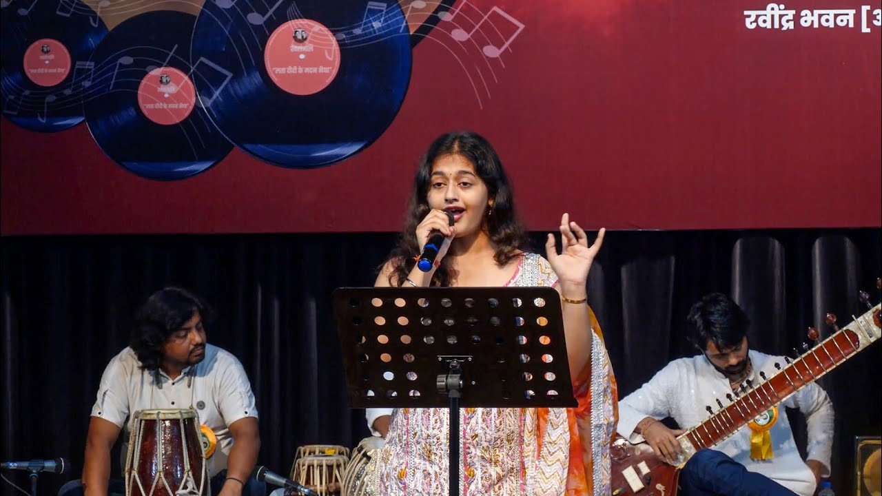 Rasm-e- ulfat ko nibhaye 🥀🥀 by Radhika Mishra 
