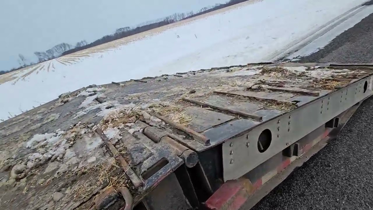 Rear Unlolading Komatsu Excavator. 