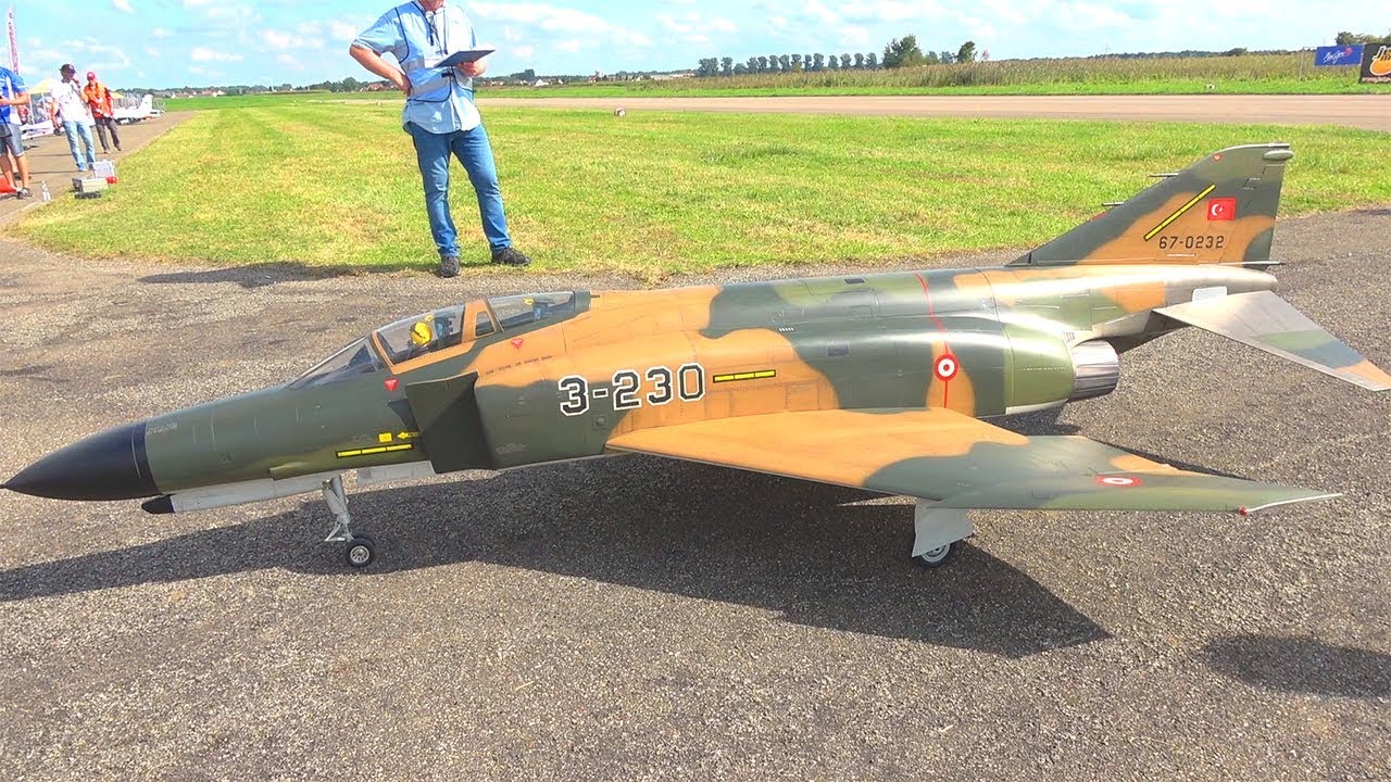 GIANT SKYMASTER PHANTOM F4 RC TURBINE SCALE JET | JET POWER 2019