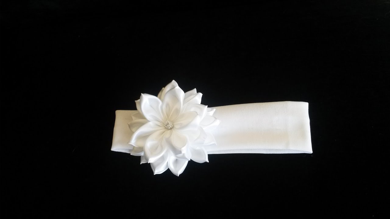 Satijnen bloem, satin flower / Kanzashi