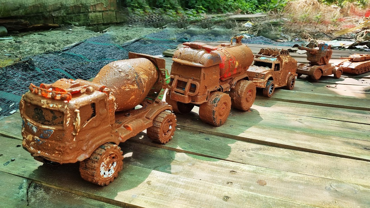 Find & Clean Muddy Toys, Concrete Mixer Trucks, Container Trucks, Ambulances, tanks, Police Cars