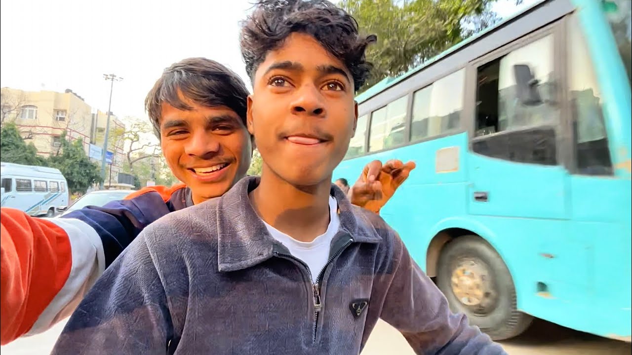 Delhi me mil gaya bachapan ka dost ❤️🫶🏻 Shiva nayak vlogs ❤️