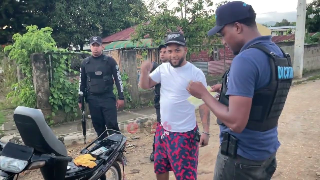 Cuantos detenidos en el operativo mixto de la policía nacional en SFM 