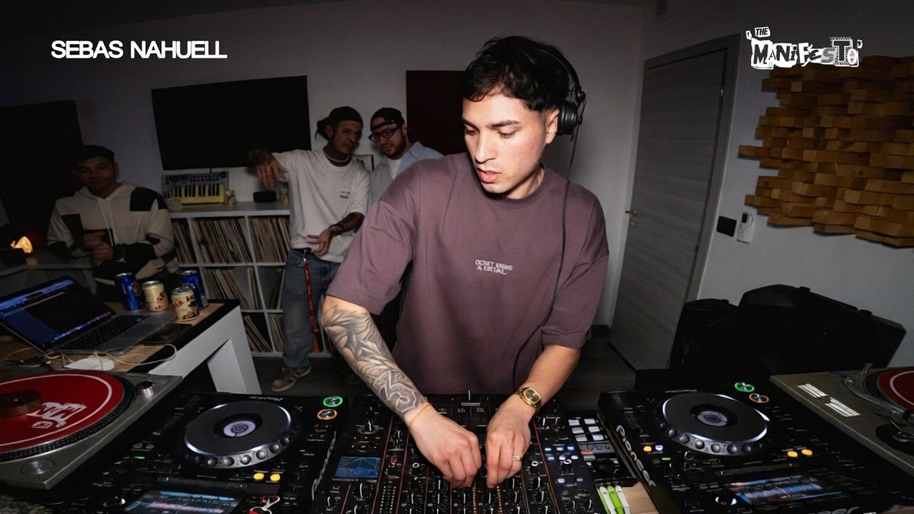 Tech House mix in our tiny studio || 60 min - by Sebas Nahuell @sebas_nahuell