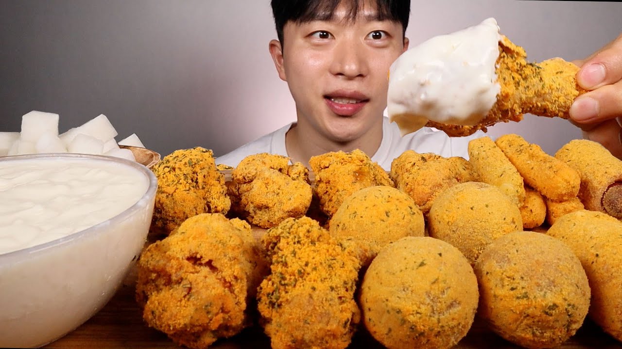 온통 다 뿌링클...뿌링클다리 뿌링치즈볼 뿌링핫도그 뿌링치즈스틱 먹방!! ASMR MUKBANG Bburinkle chicken,chees ball eating