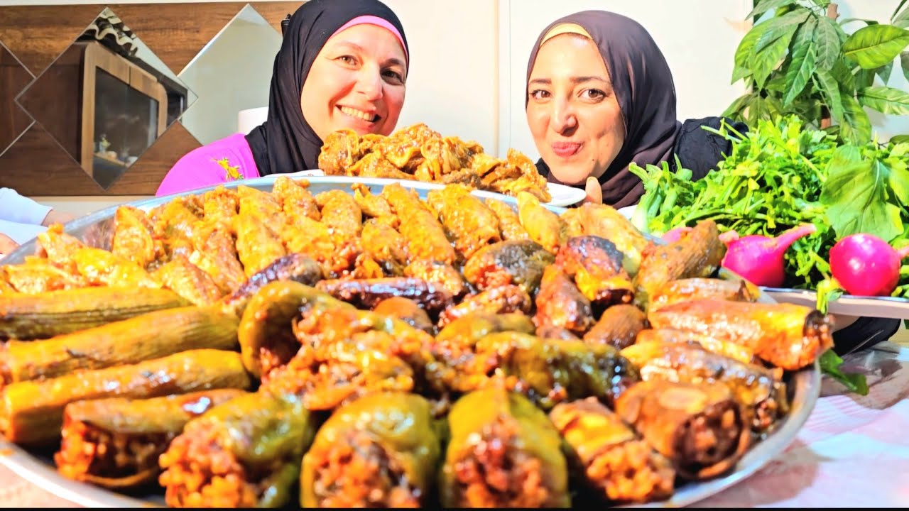 بعد غياب ظهور شيماء /عملتلهااكبر صنيه  محشى مشكل فلفل وبزنجان وكوسه وملفوف 