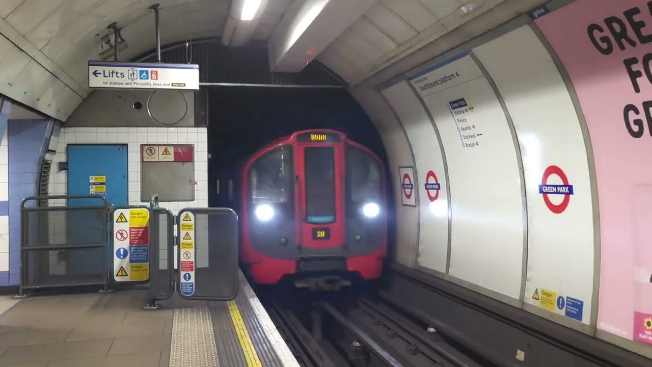 Victoria line (09 Stock) Arriving at Green park 18/01/26 (4K)