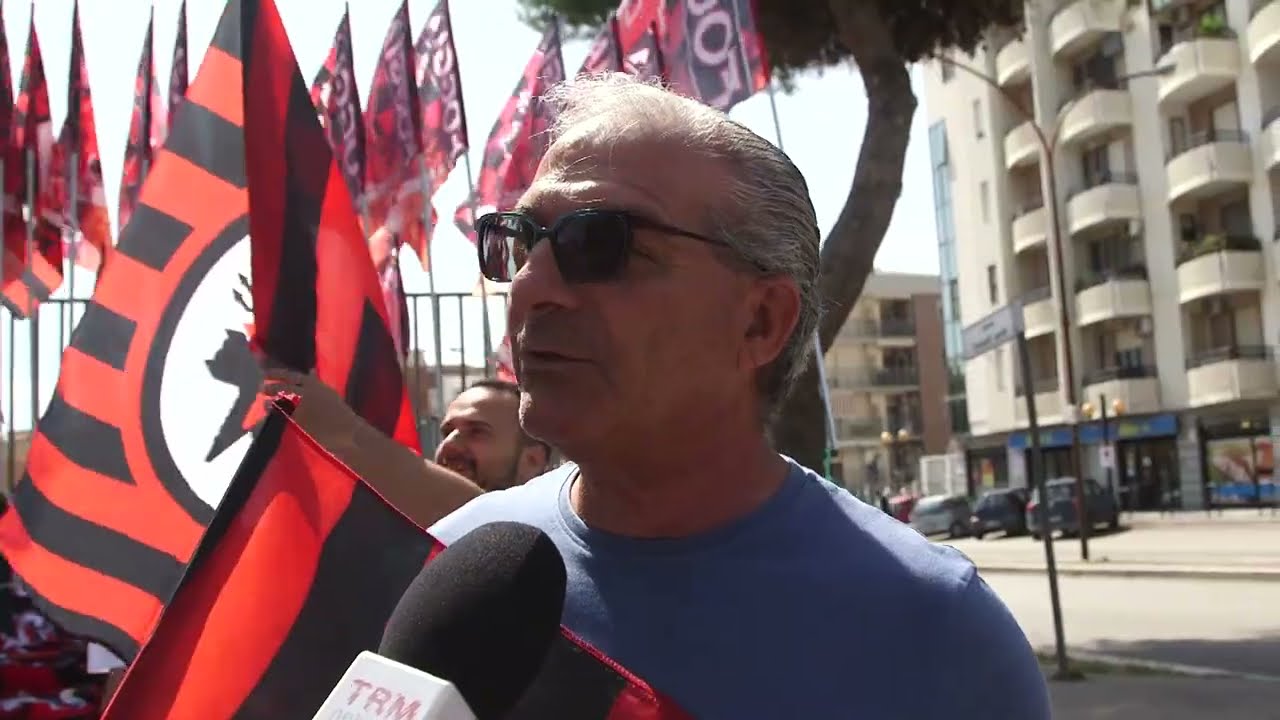Finale playoff Serie B Foggia-Lecco, cresce il calore dei tifosi rossoneri