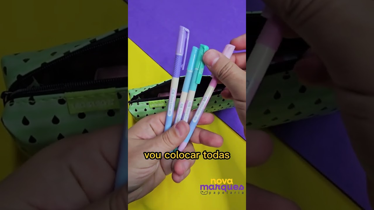 O que cabe no Estojo Melancia Leo&Leo?