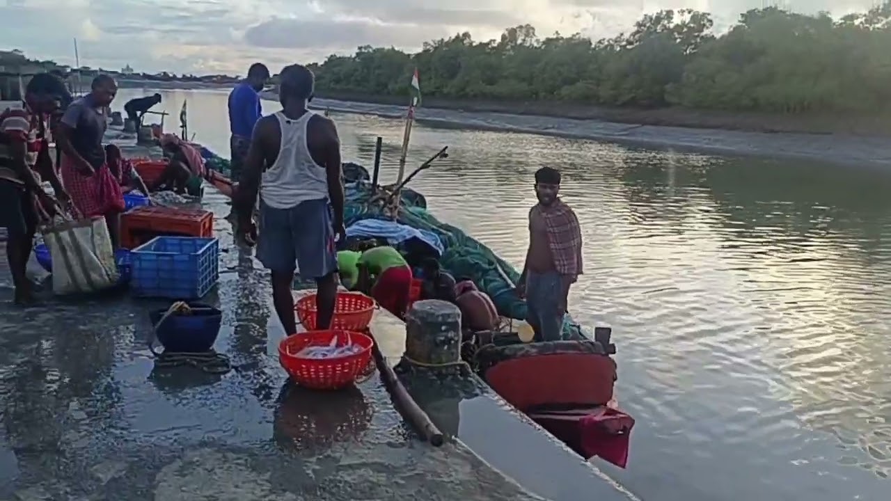 Benfish fishing harbour fresargunj.
