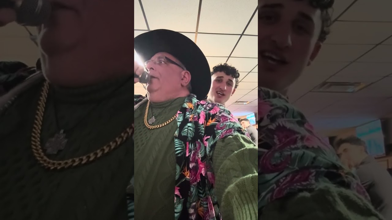 @TheLeeGreenwood #godblesstheusa #karaoke 