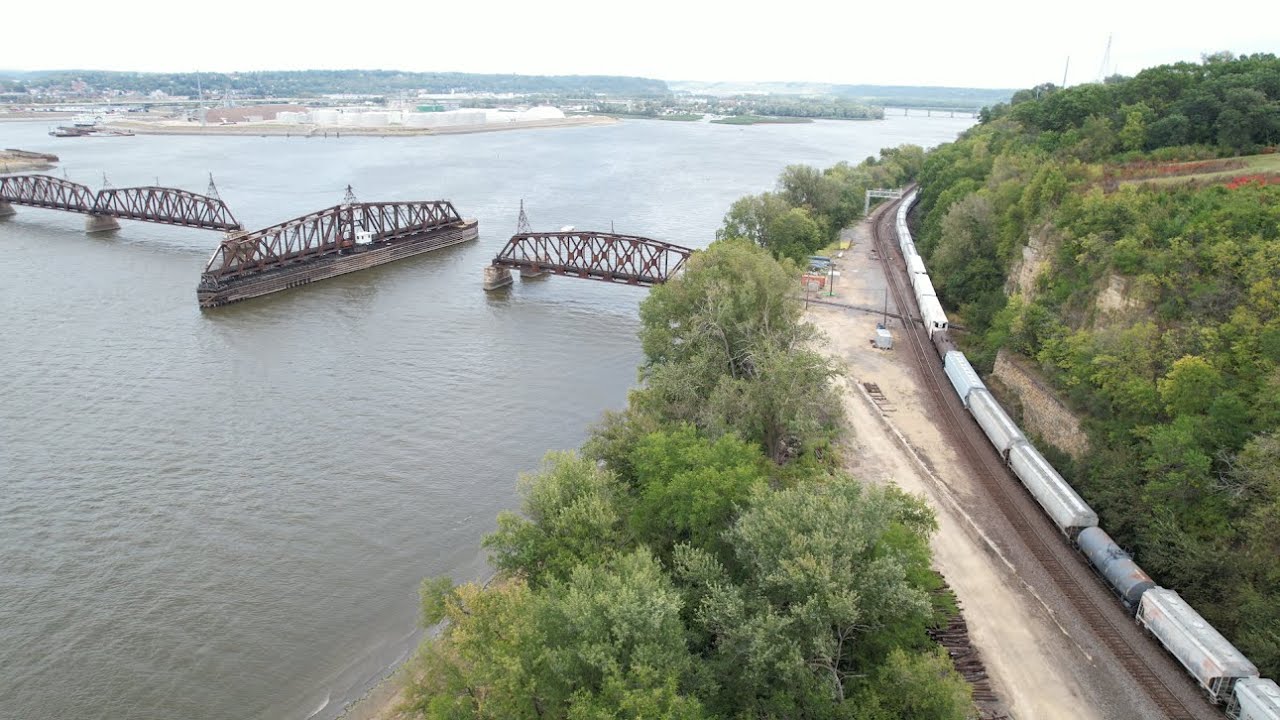MISSISSIPPI RIVER SWING BRIDGE VIEW WITH BNSF AND CN TRAFFIC! LONG M338 AND DRONE VIEWS!