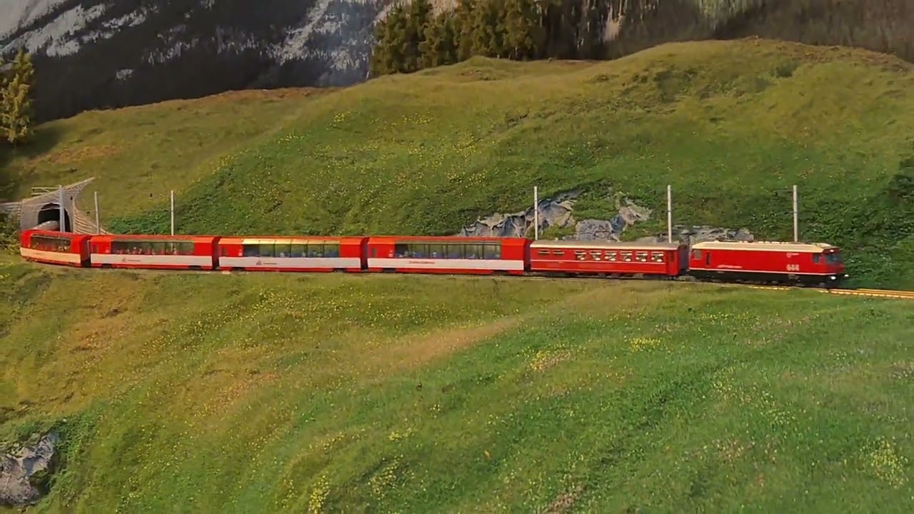 Die Ge 6/6I Krokodil ist zurück am Albula 😀 Der Gegenzug ist ein GEX mit der Ge 4/4III #kato #train