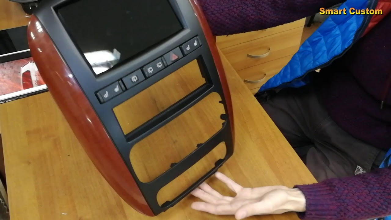Планшет вместо воздуховодов в Chrysler Grand Voyager
