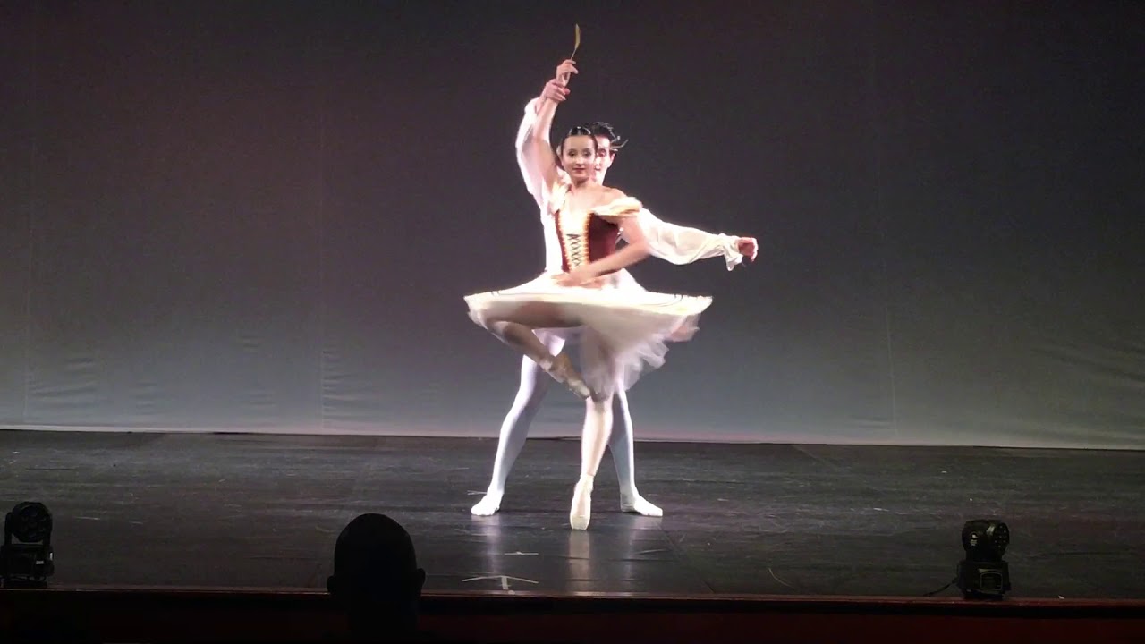 PDD Ballet de Repertório - PDD Balada do Trigo - Ballet Thatiana Orite