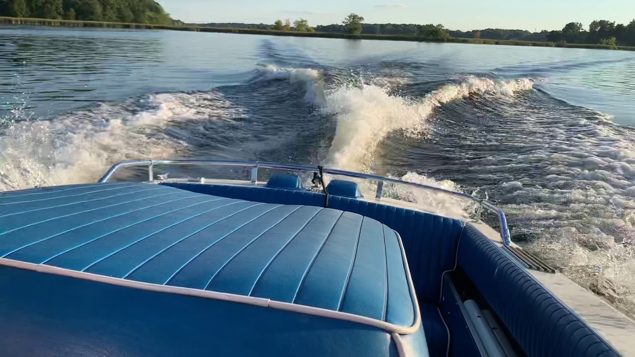 1973 Correct Craft Mustang wide open
