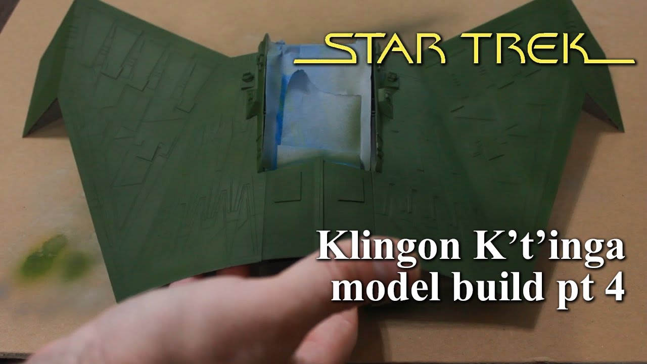 Klingon K't'inga Battle Cruiser 1/350 Polar Lights model Build Pt 4