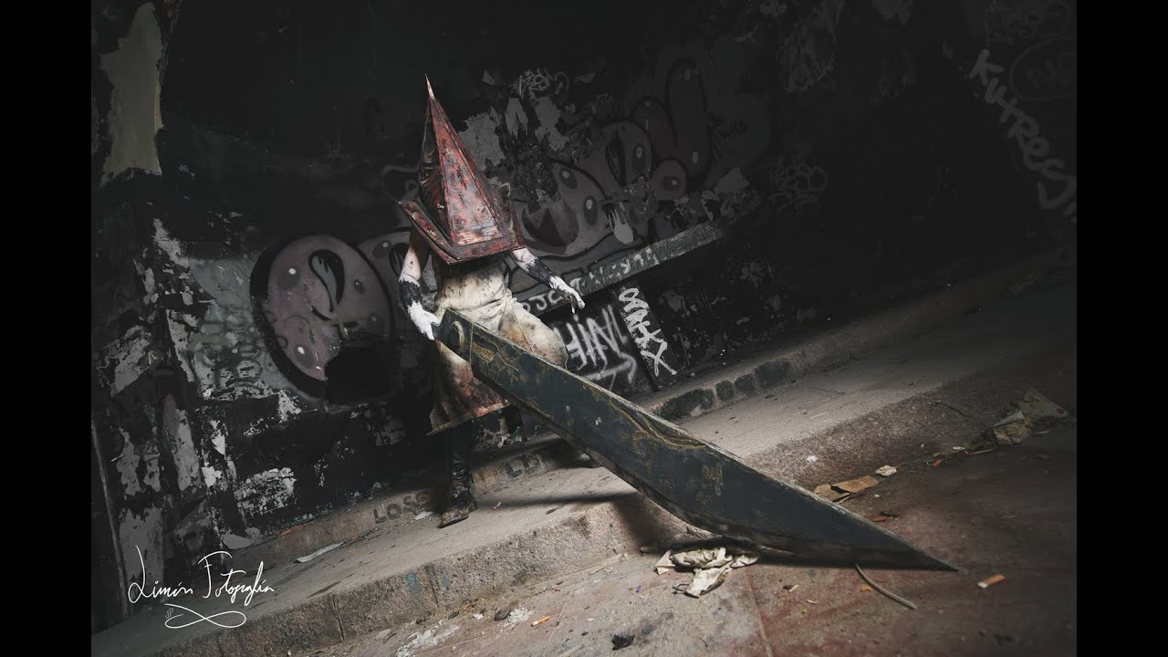 Making of Cosplay Pyramid head