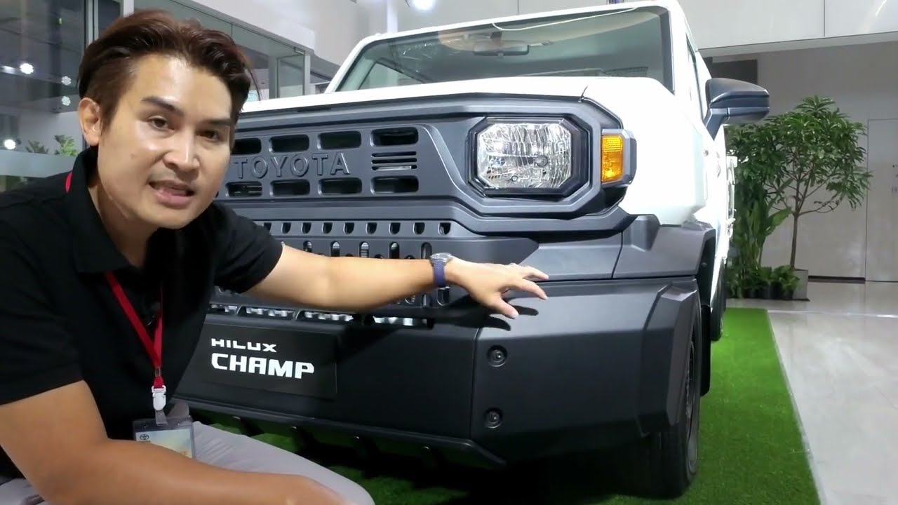 กระบะ 2023 Toyota Hilux CHAMP (IMV0) | What Car? Thailand
