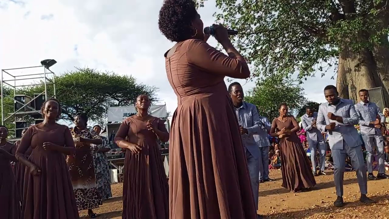 Mashahidi kwaya Mwanzugi _PESA _Parfomans video 4k