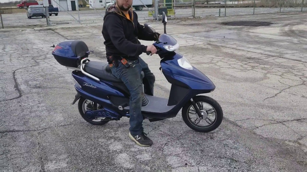 500 Watt Electric Scooter Moped Space Invader ATE-501