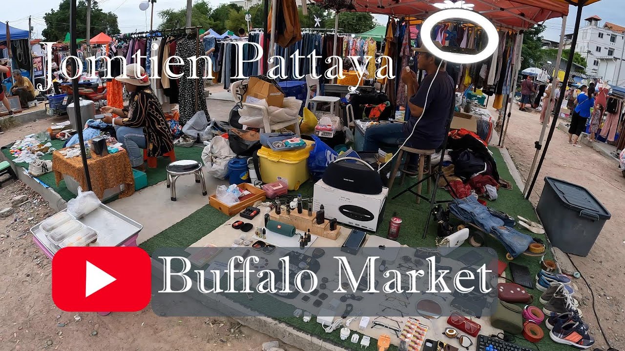 Jomtien Buffalo Market Pattaya. Best Flee Market in the Area . Sept 2023