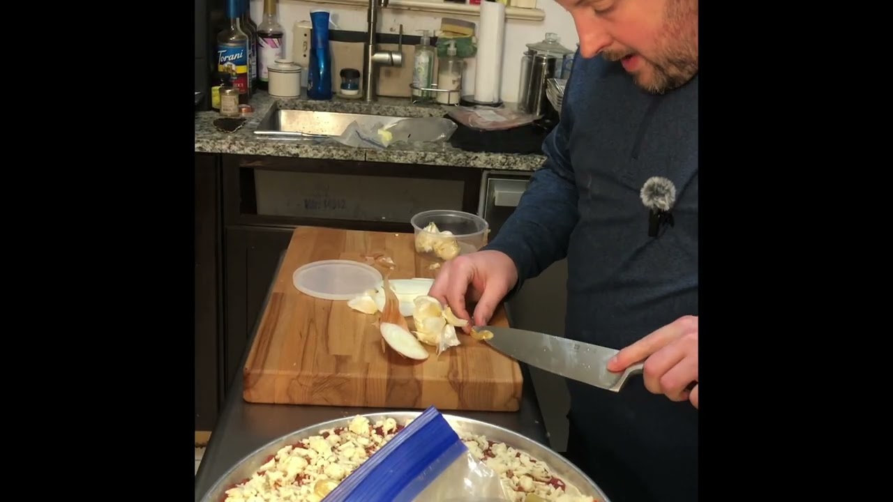 Episode 53 - Loaded Bar Pie Pizza