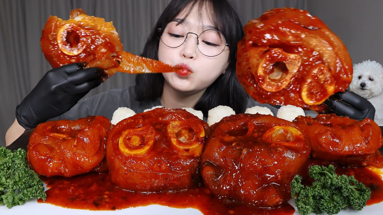 Острые тушёные говяжьи ноги с рисовыми шариками🍖🔥Mukbang ASMR