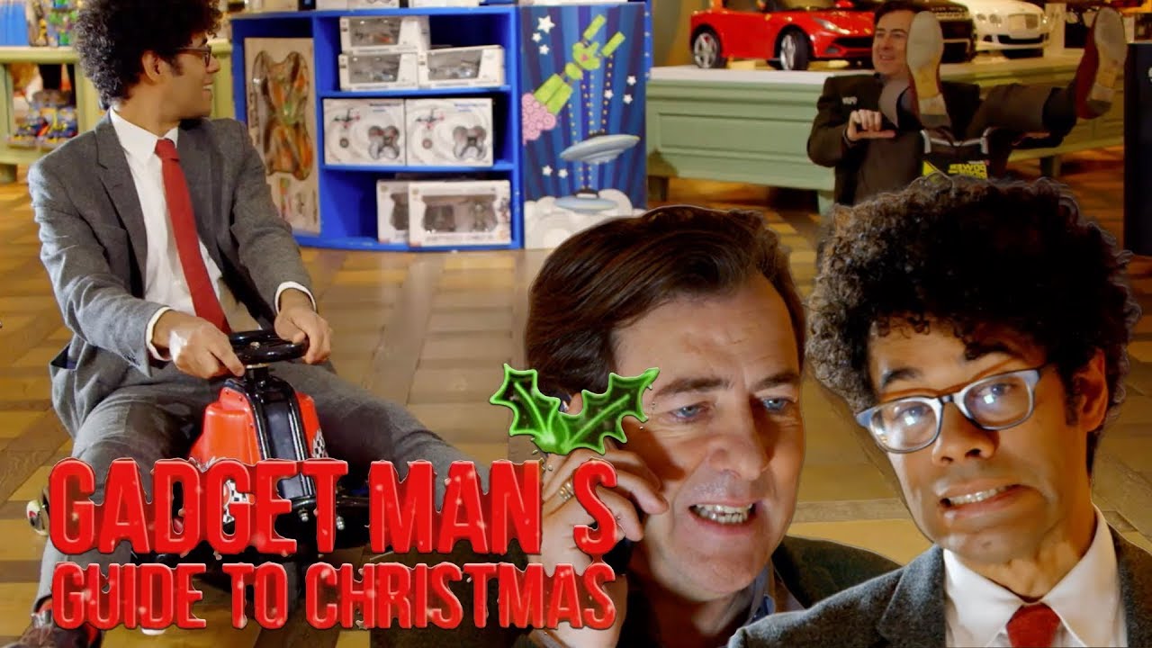 Christmas Shopping with Richard Ayoade & Jonathan Ross | Gadget Man