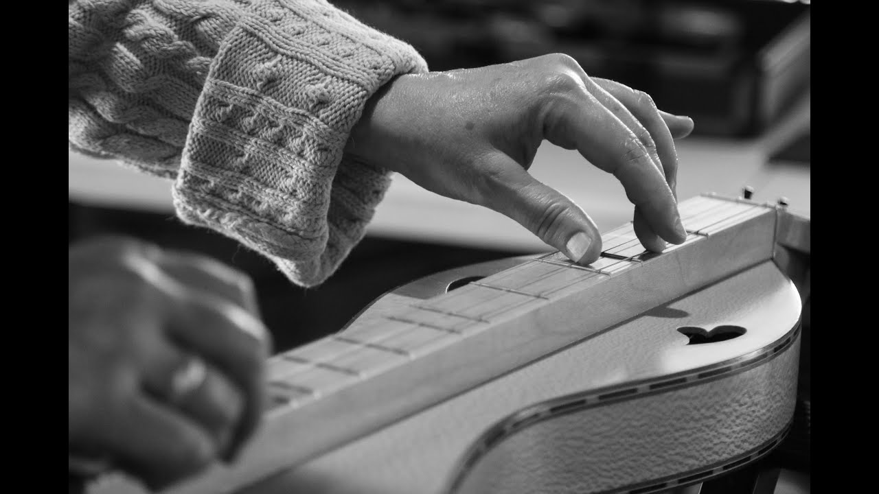 Native American style flute, vocals, dulcimer, Irish whistle - Relaxing music