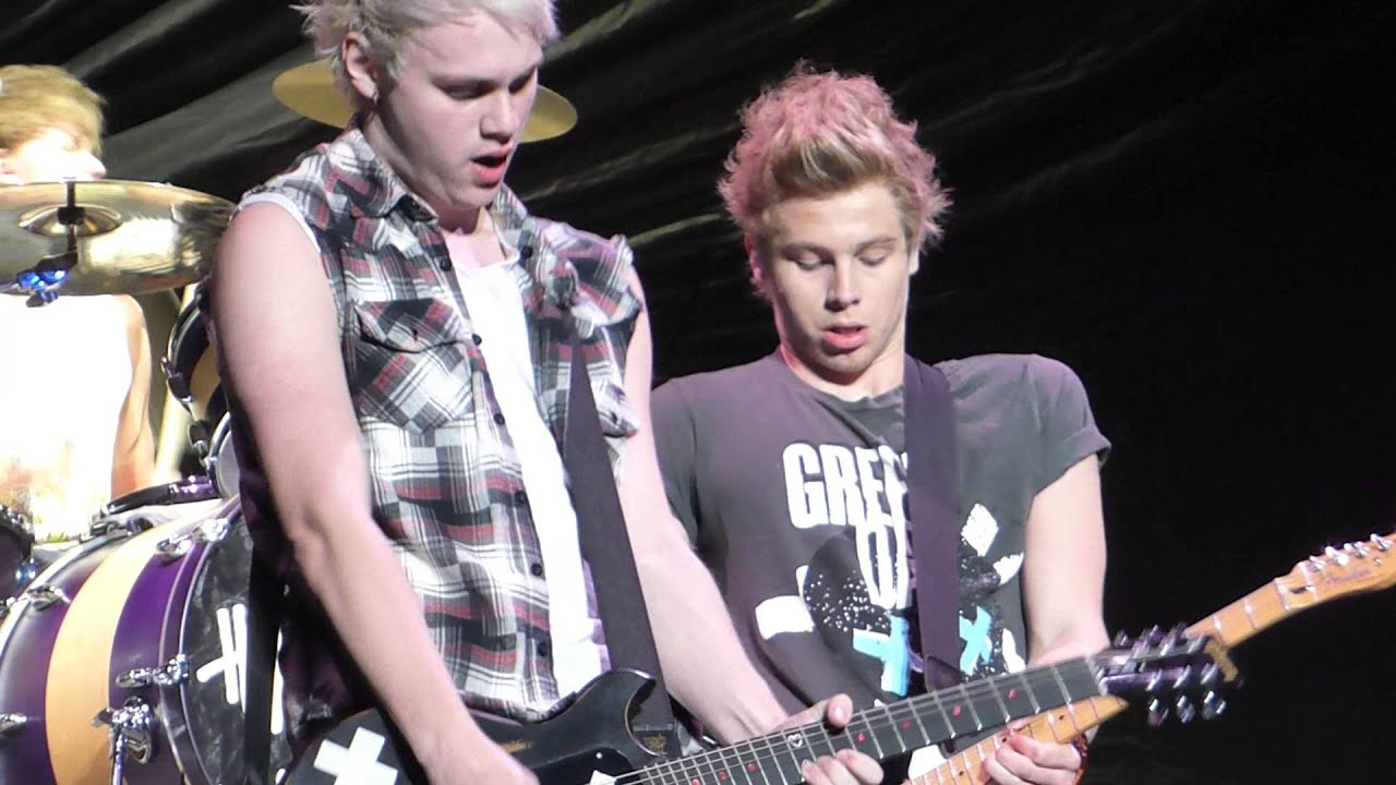 5 Seconds of Summer - Voodoo Doll - Staples Center, Los Angeles - 2nd Row - 8.7.13