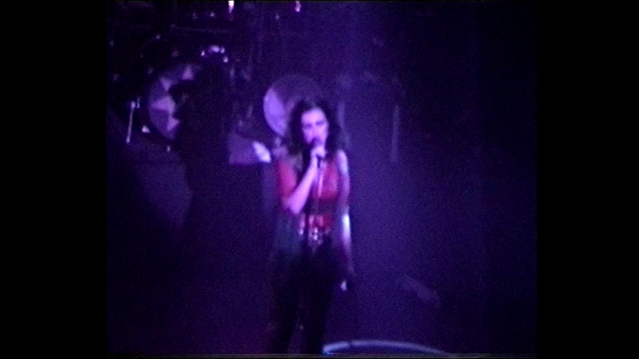 Siouxsie & The Banshees - Little Sister Live The Town & Country Club, London 29.01.91