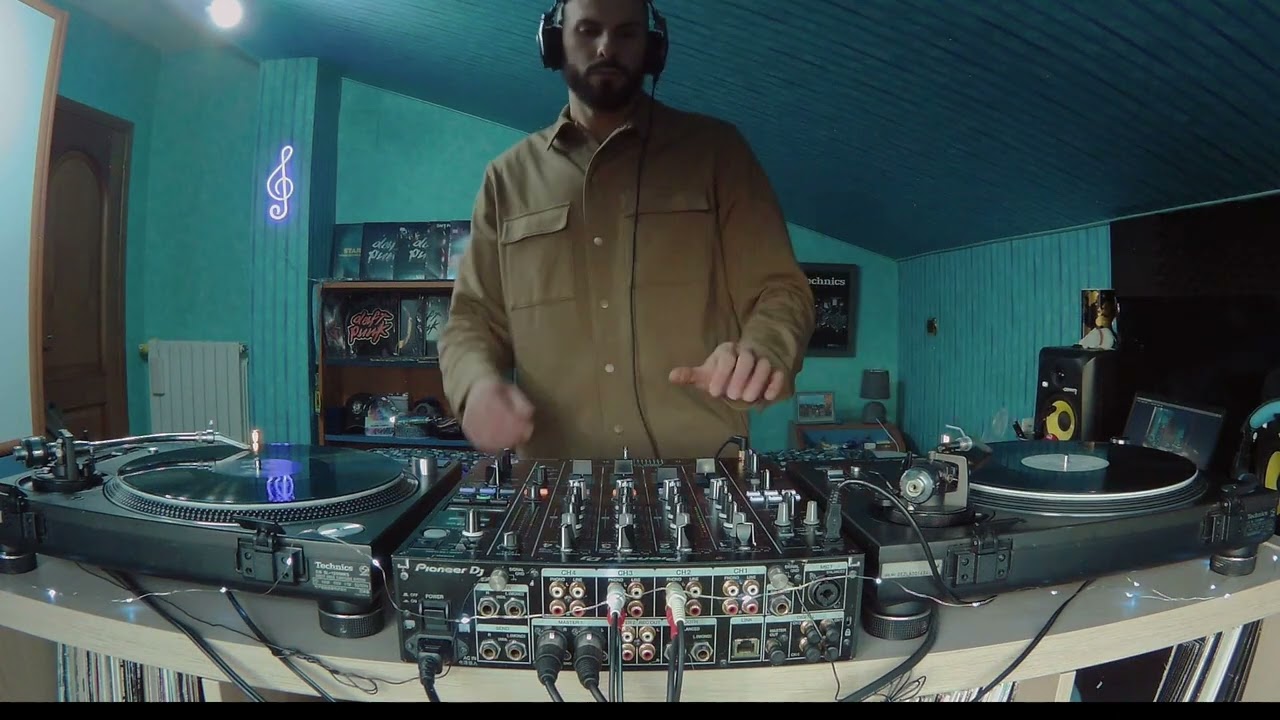 Mixing Tech & Club House Music ( Defected, Toolroom and more..) - 100 % Vinyl Only