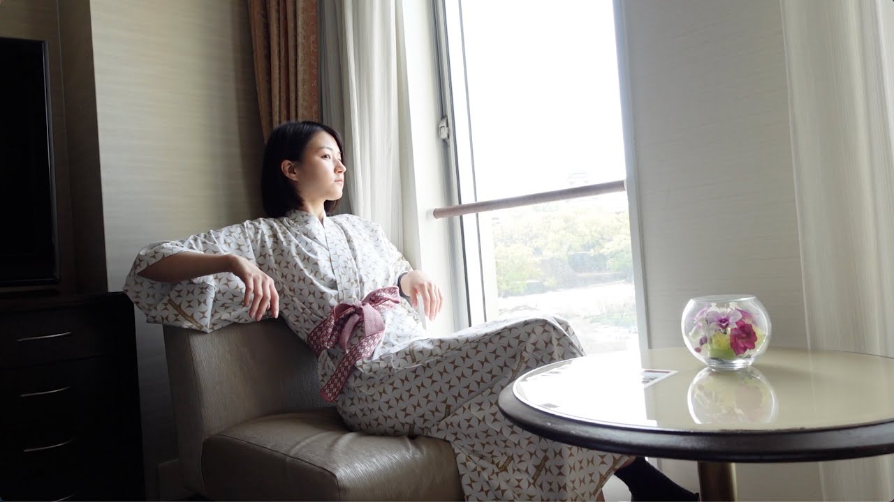 脚をケガしたので熊本城が見えるホテルで療養します。