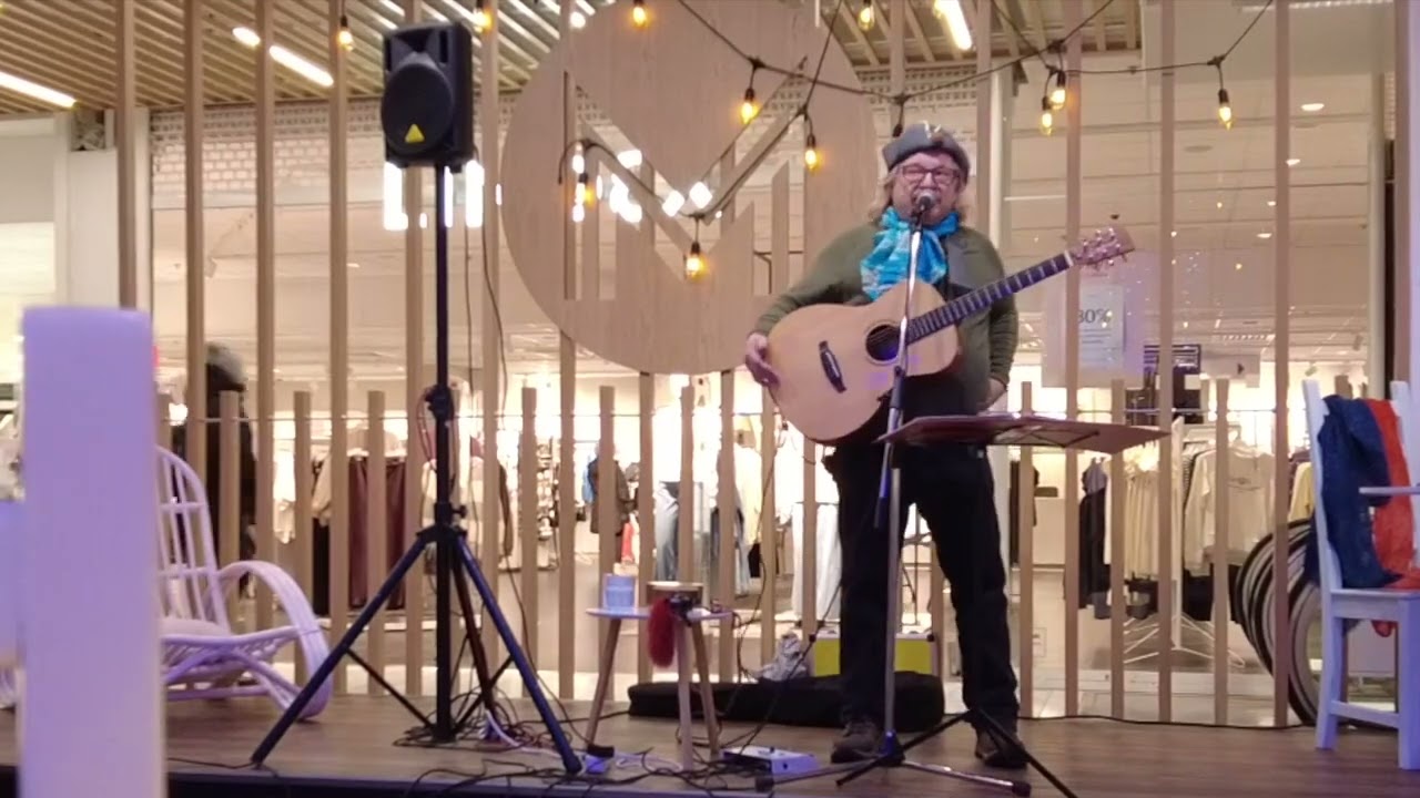 JUUSON JOULULAULUT livenä