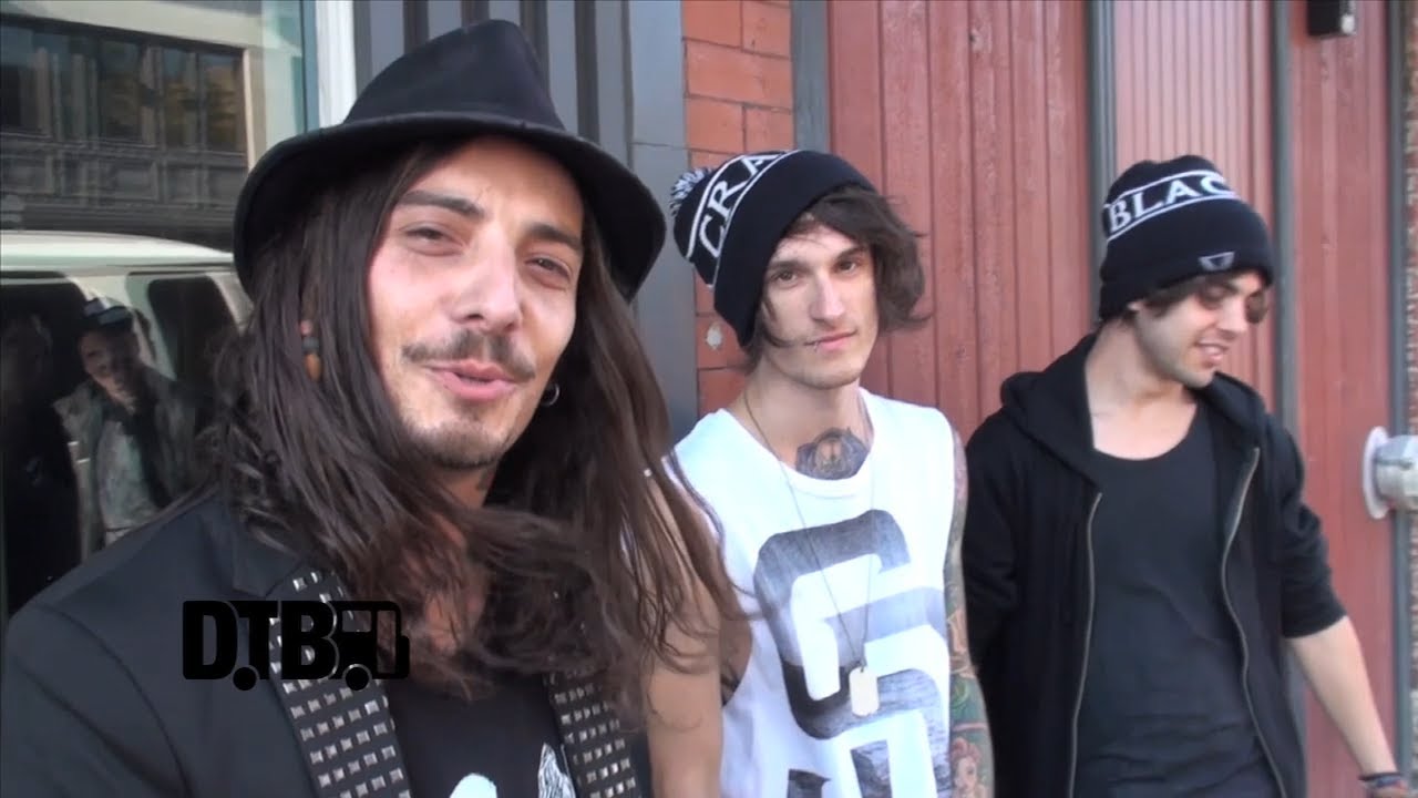 Upon This Dawning - CRAZY TOUR STORIES Ep. 182