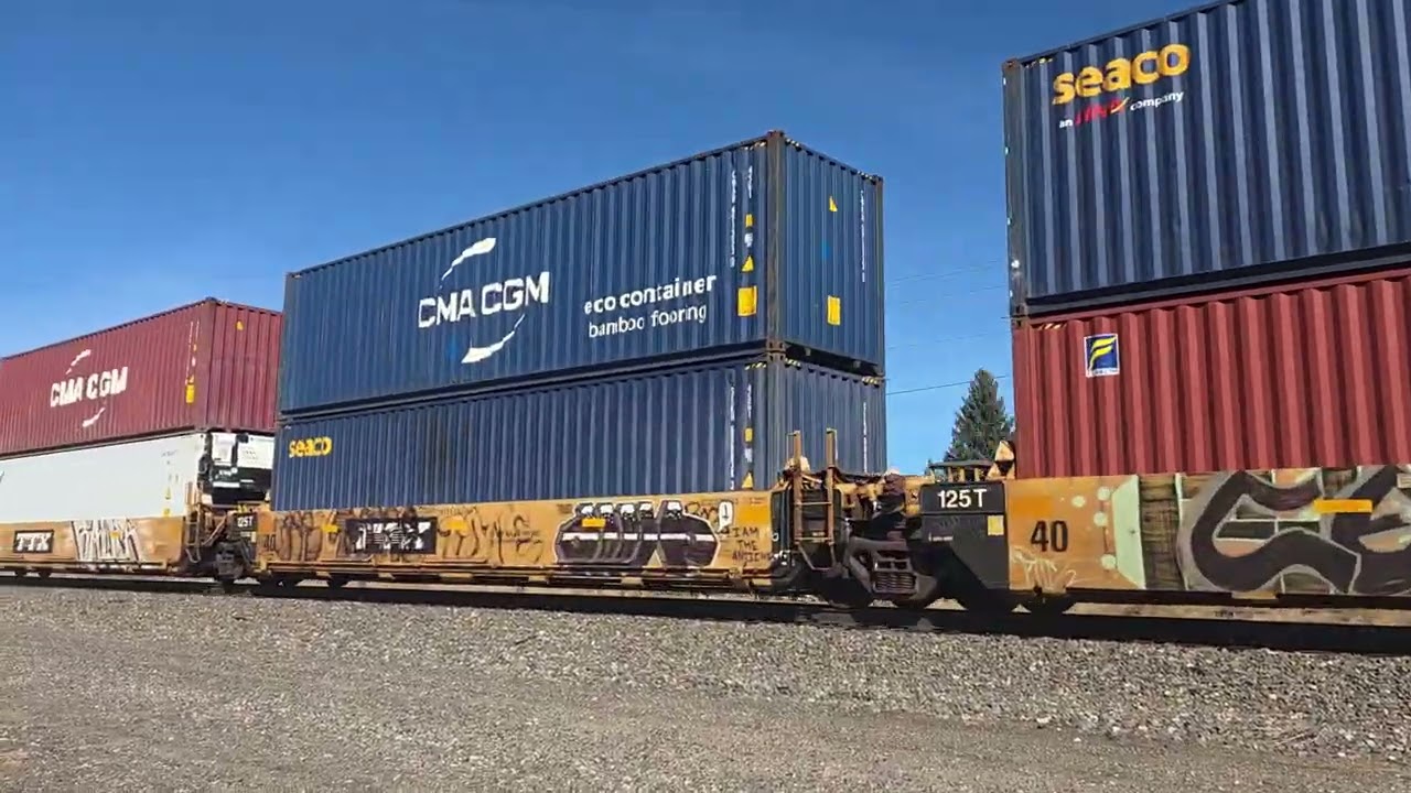 Long BNSF S-HUDSON Intermodal train going Southbound in Fountain, CO 