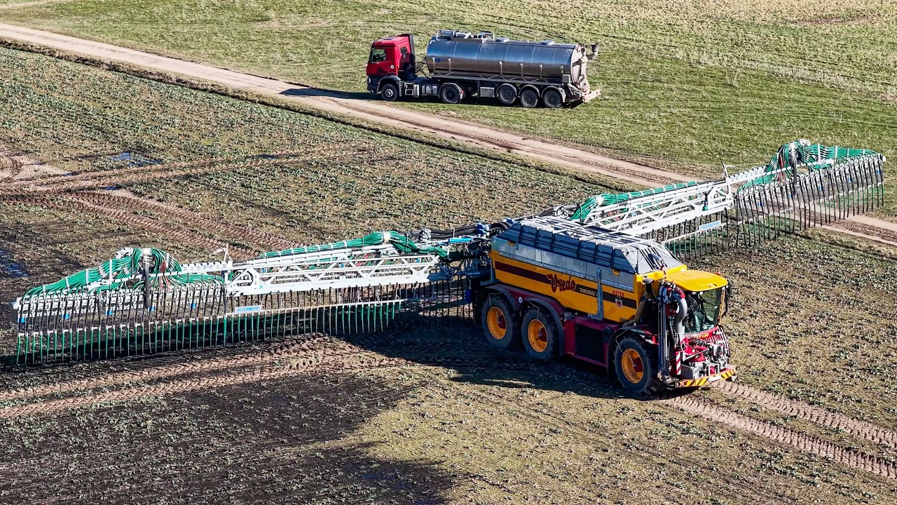 Vredo VT7138 mit 36m Bomech Schleppschuhverteiler  beim Gülle fahren 2026