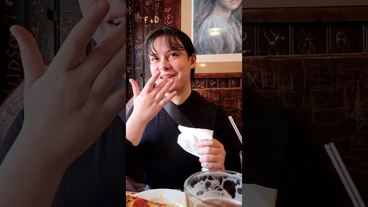 John's of Bleecker Street Review🍕 | New York City, NY