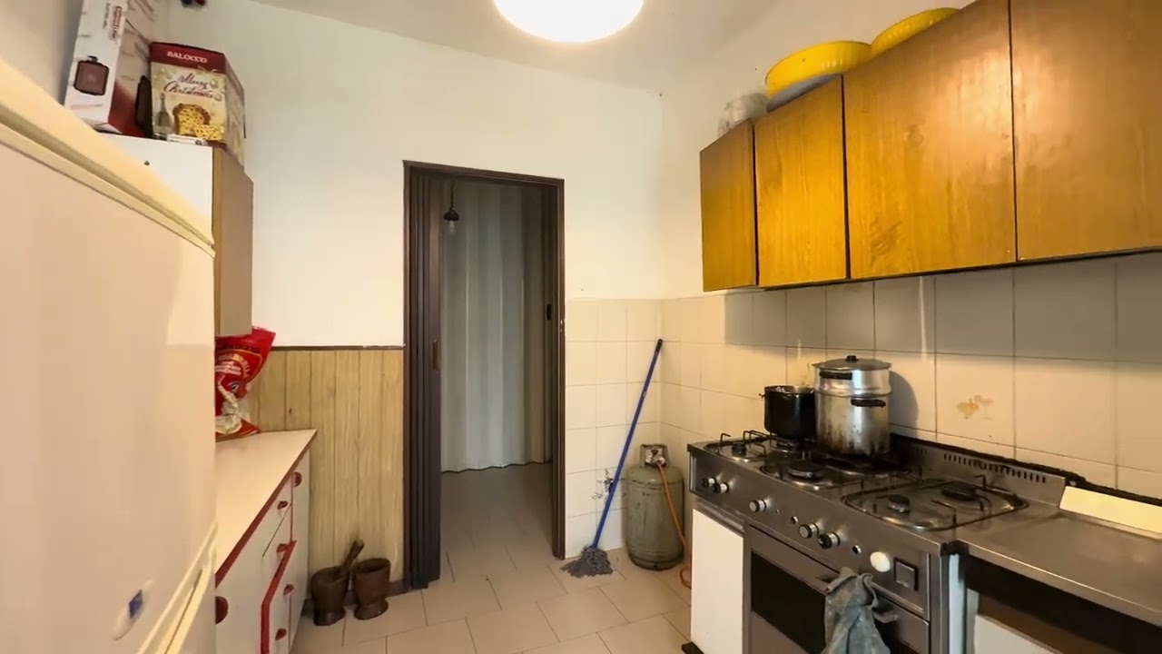Piazza Affari, 36
