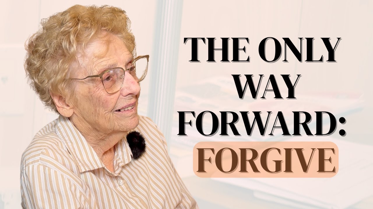 В 94 года она делится секретом мира