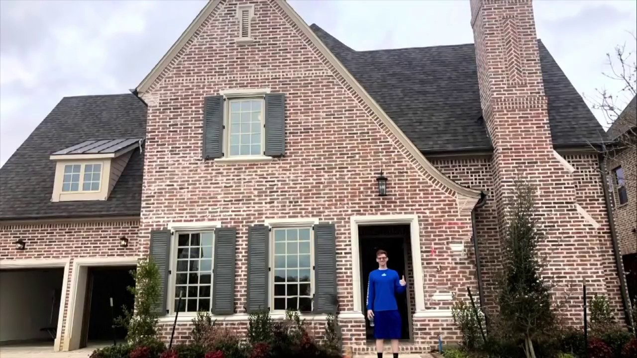 SCUMP MOVED IN HIS NEW HOUSE! (WALKTROUGH + FUNNY PART AT THE END!)