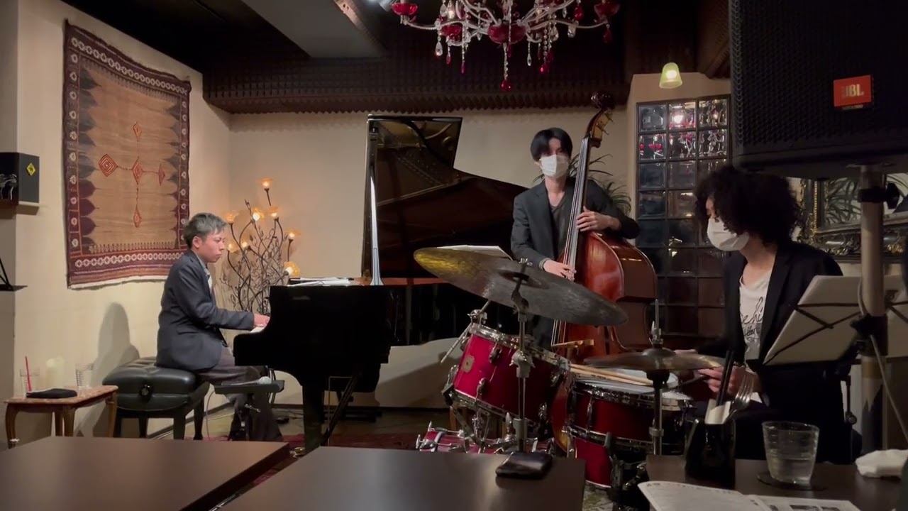 Satin doll piano trio
