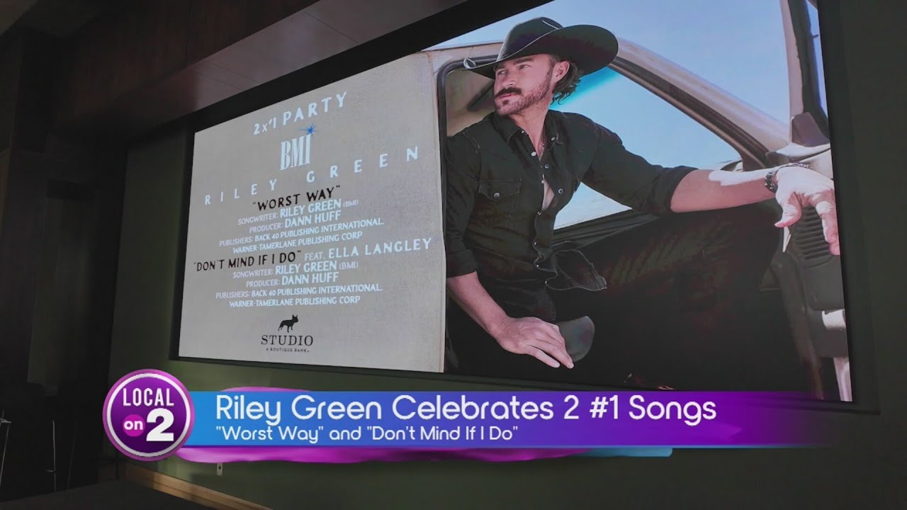 Riley Green Celebrates Two #1 Hits